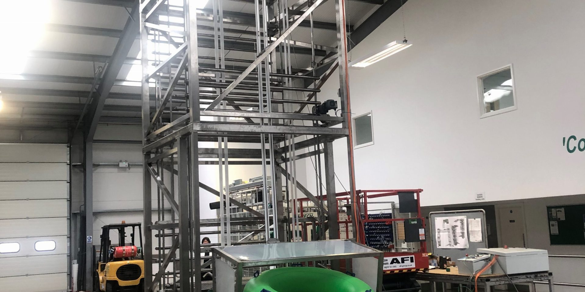 J7684 – Raft Lift System – 001 Raft Ride System