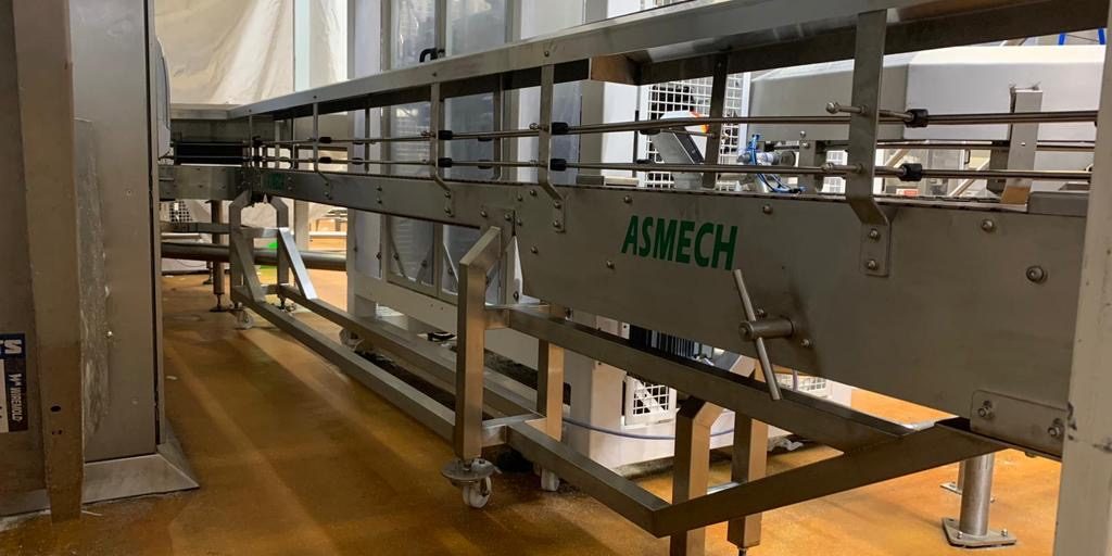 J8035 – IMG006 blow moulding