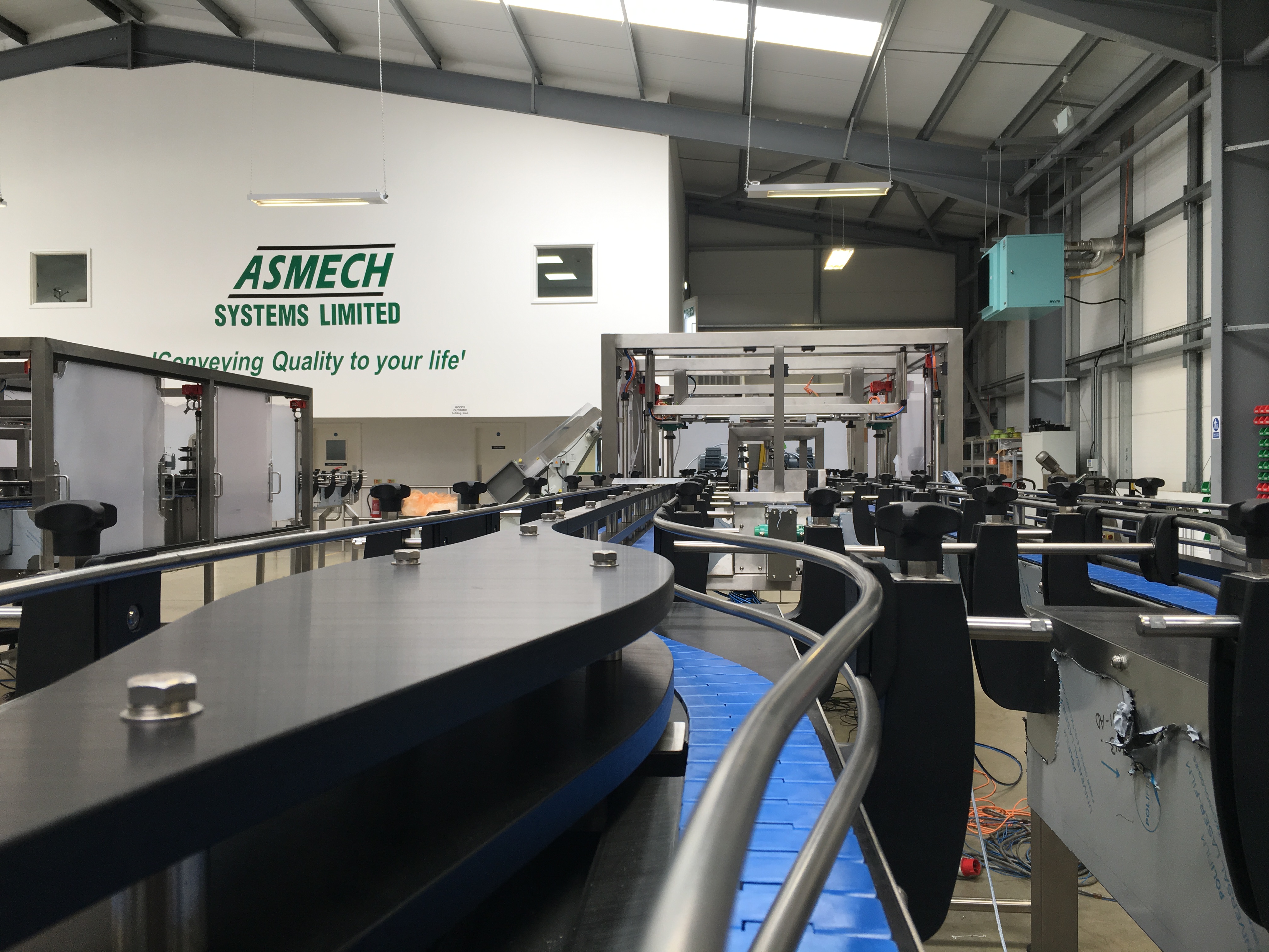 bottle handling conveyor