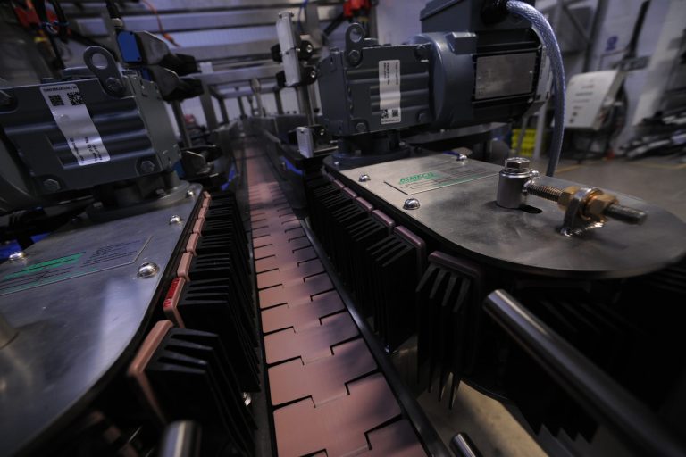 conveyor maintenance